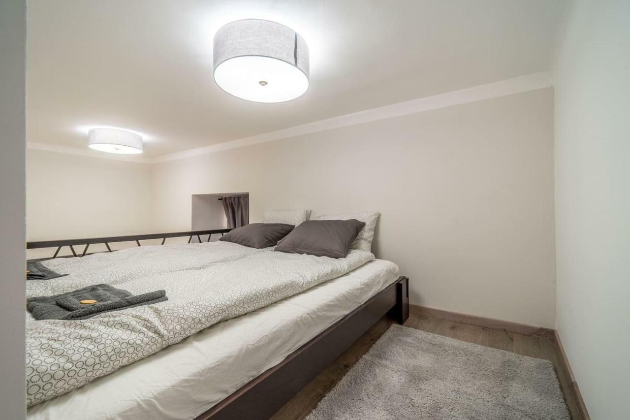 Cozy Downtown Studio Apartment Budapest Exterior foto